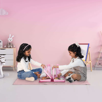 Girls using Butterfly Magic Bentotss lunch box and sipper combo in play setting fun mealtime scene